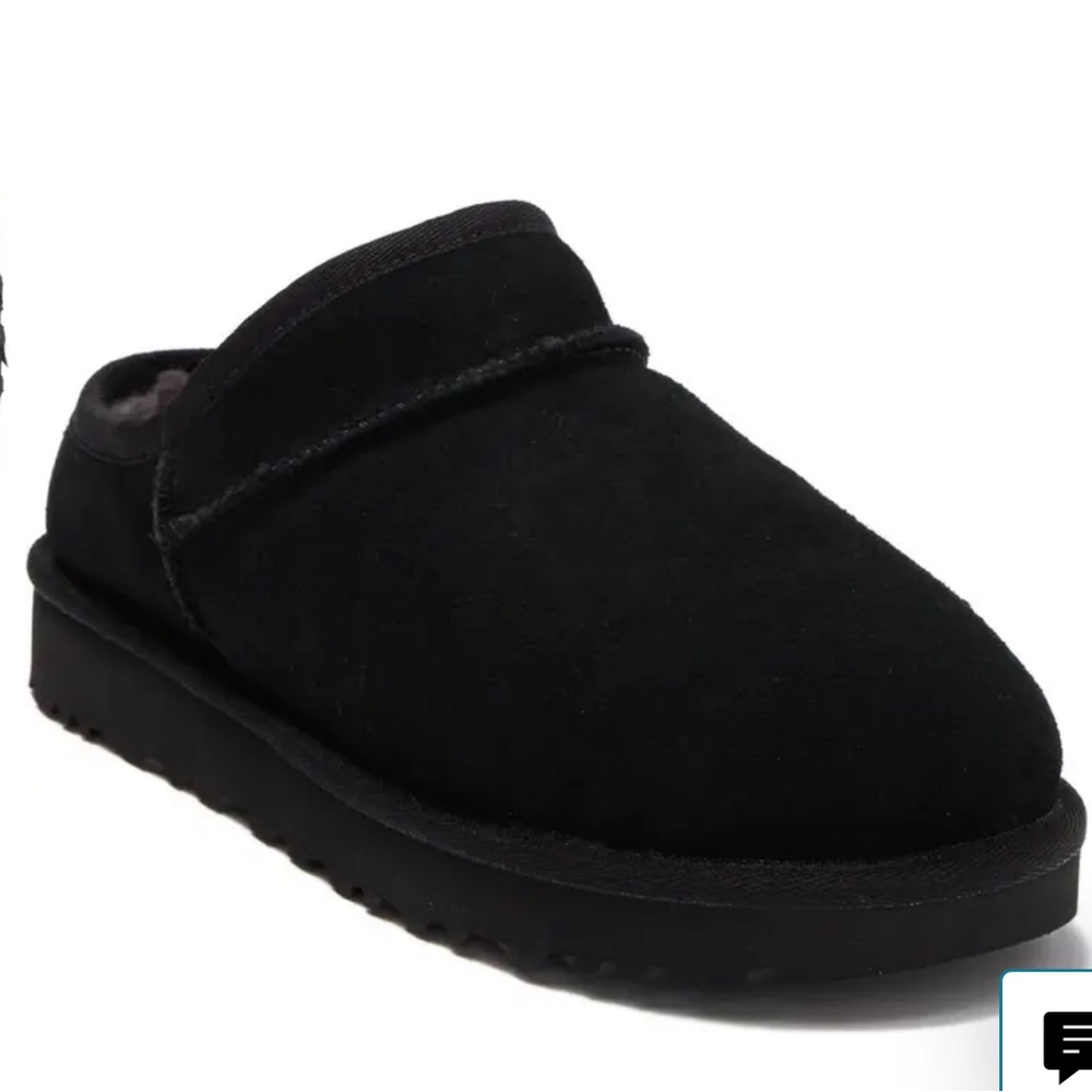 New Women’s Size 8 Ugg Classic Slippers